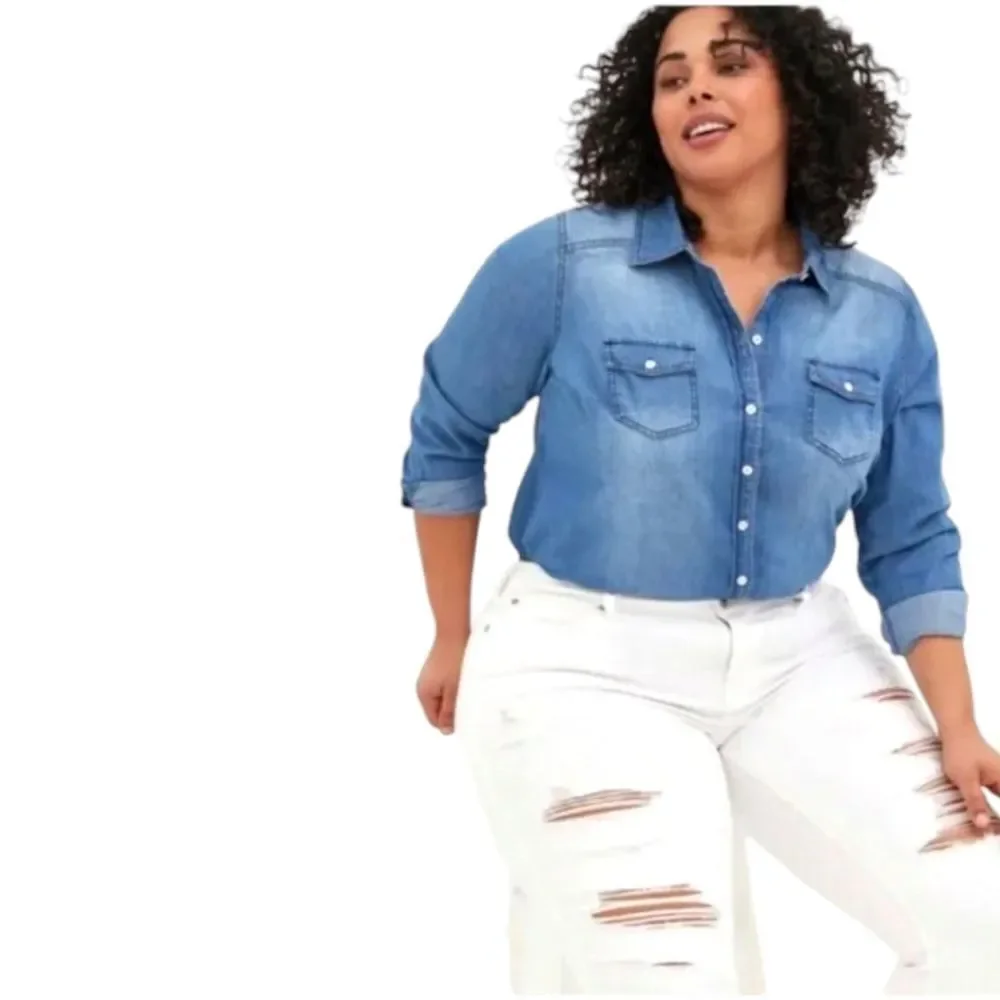 TORRID PLUS Size White Distressed Cropped Vintage Boyfriend Jeans Size 18 NWOT